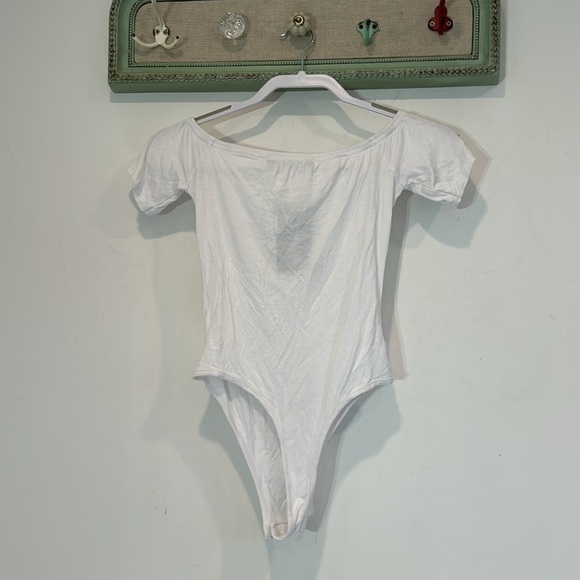 MISSPAP.CO.UK OFF THE SHOULDER WHITE BODYSUIT WOMENS SIZE 6 new w tags - Picture 5 of 5